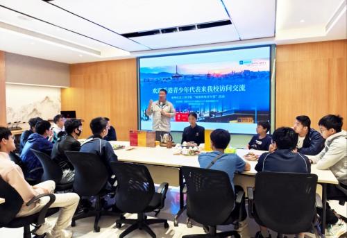 跨越香江 寻访闽南｜“闽港两地青年情”活动走进泉信